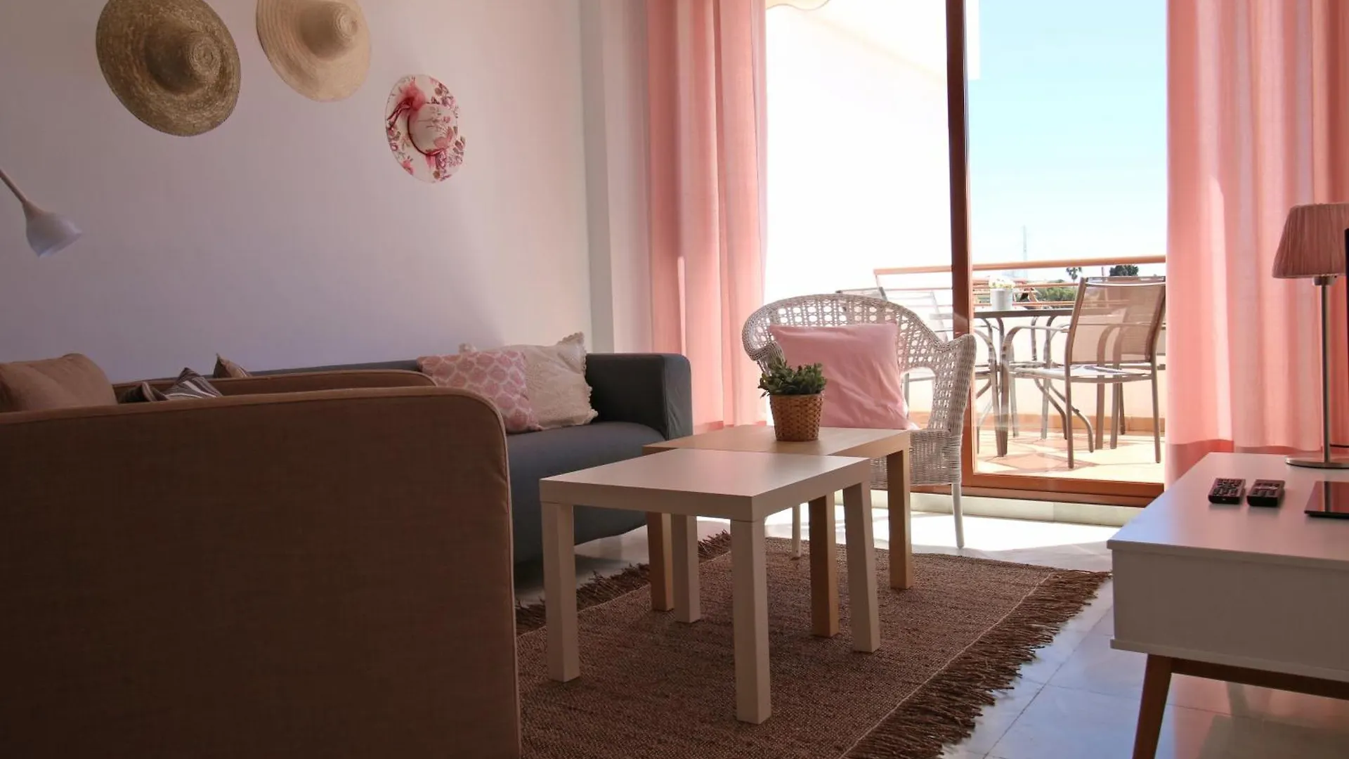 Andaluz Apartments Mar De Nerja 0*,  Španělsko